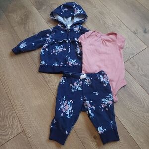 Floral Baby Outfit Set with Hoodie and Bodysuit